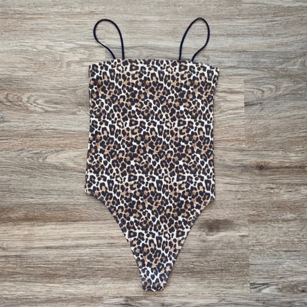 ⭐️ 3 for $15 American Eagle Cheetah Print Bodysuit